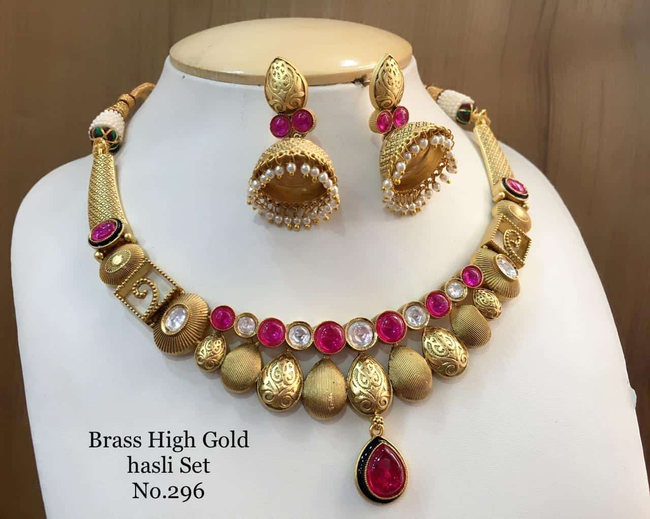 Gold hasli online set