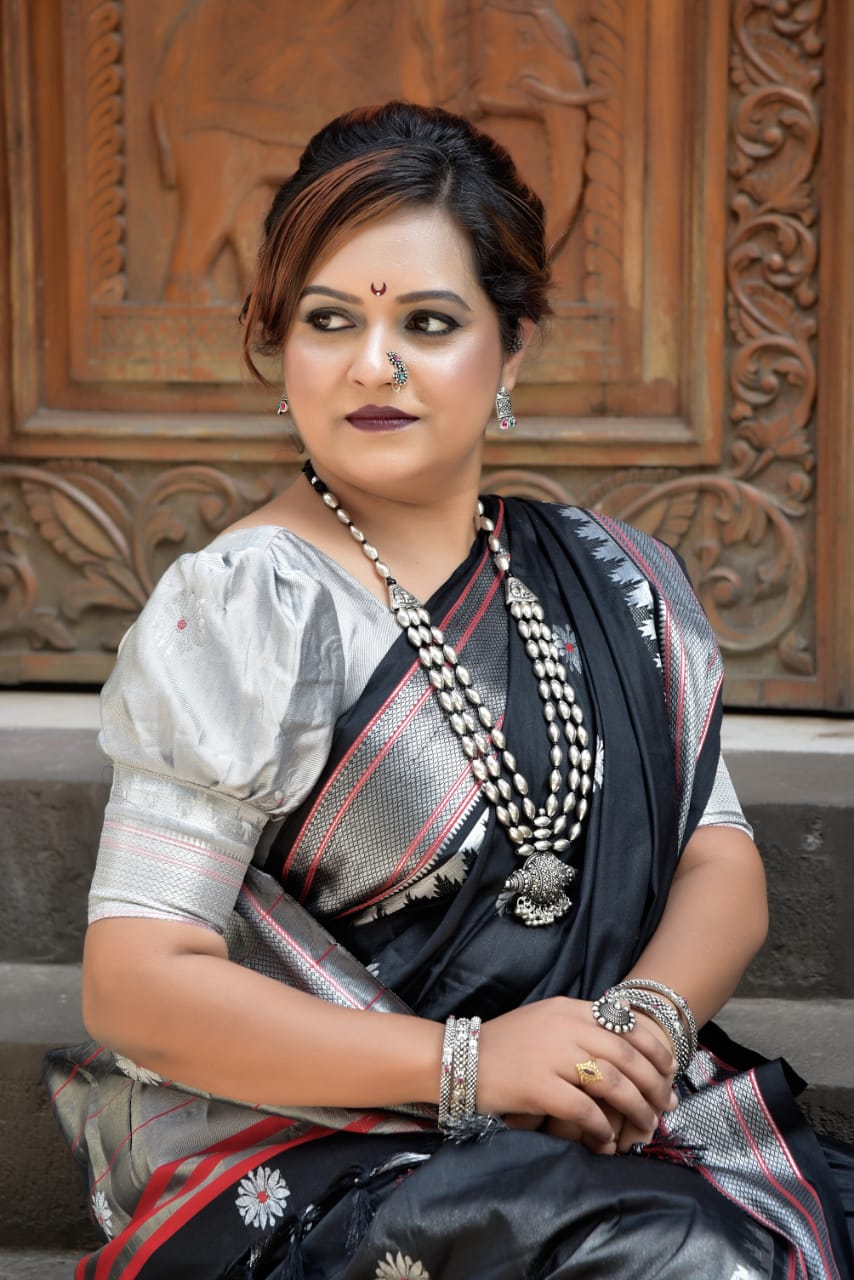 Blue Soft Peshwai Paithani Silk Saree – Maharani